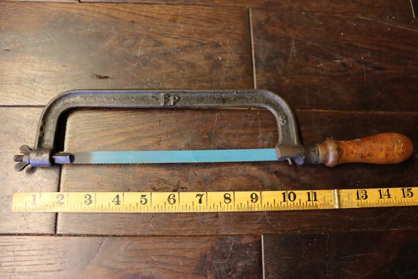Hacksaw. 8". Boxwood handle and brass ferrule. FP8 (early Footprint?) Very good working order. 46229