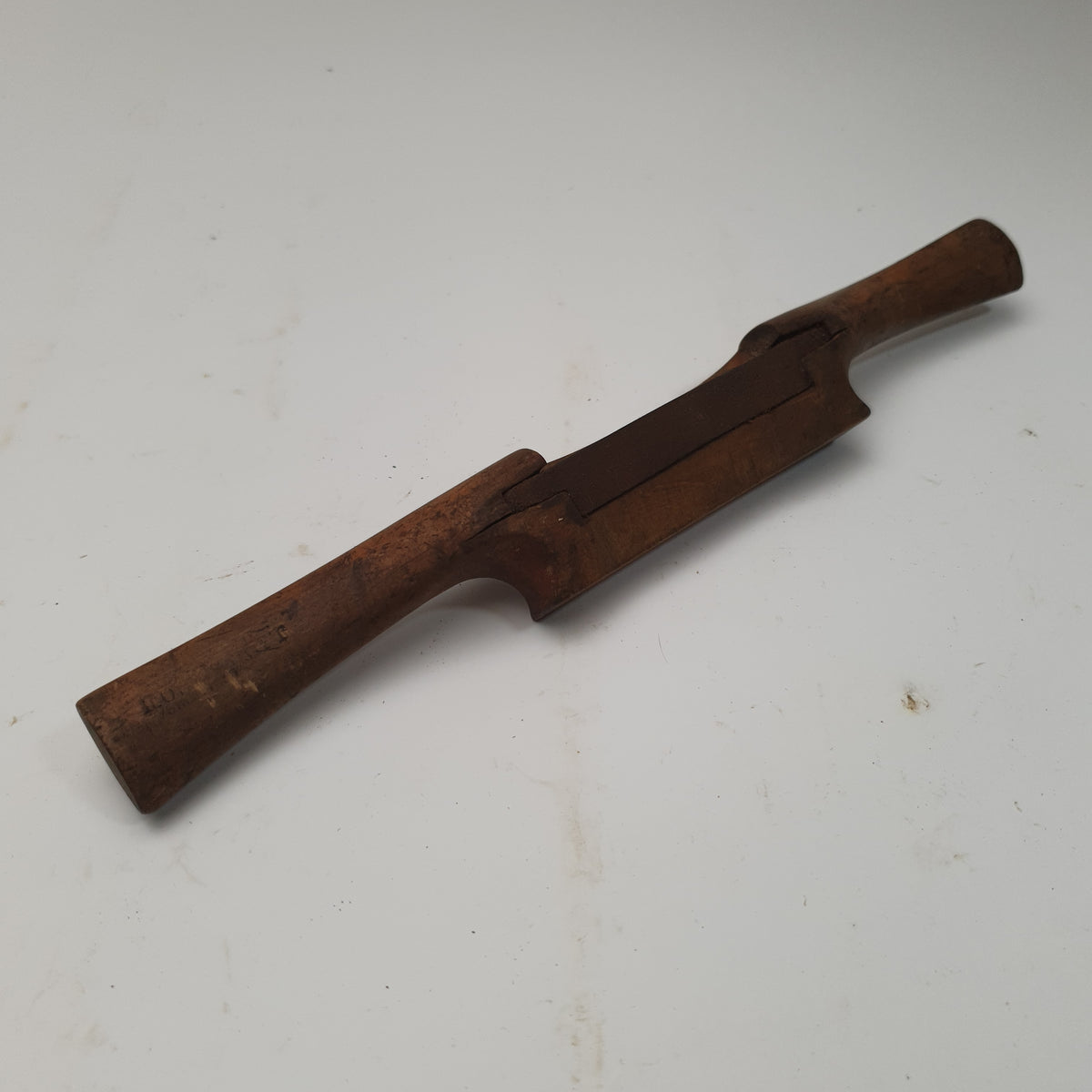 11 1/2 Vintage Wooden Spokeshave w 1 3/4 Blade 42940 – The Vintage Tool  Shop, The Old Dairy, Carters Barn Farm, Piddlehinton, Dorchester DT2 7TH