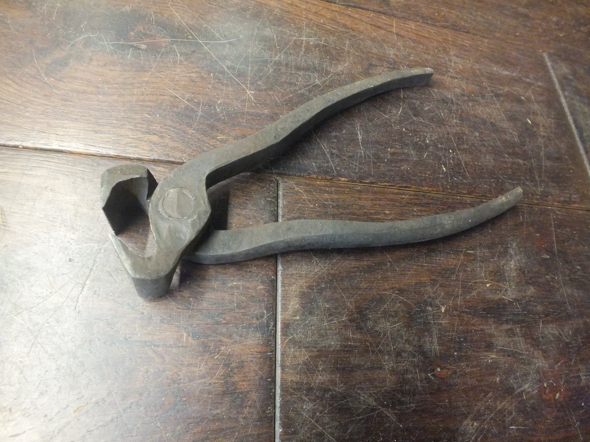 Pincers. Hand Forged. Excellent working order. Beautiful and characterful 46306