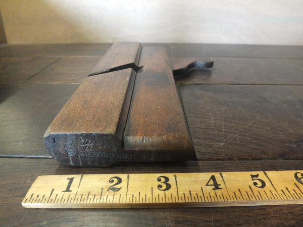 Round Plane. Loveage, Westminster. c 1743-51 9 1/2" long  3/4" round (No12). 46351