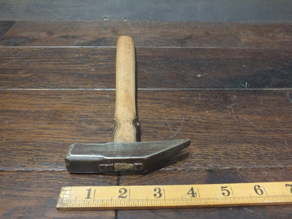 Square Head Claw Hammer. 46522