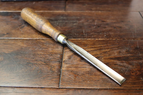 Straight Gouge 9/16" 6 Sweep-Sheffield. 45926