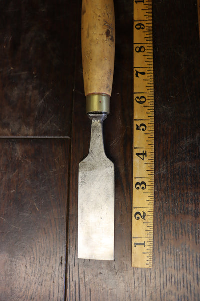 Firmer Chisel. 1 1/4". Boxwood handle. 46161.