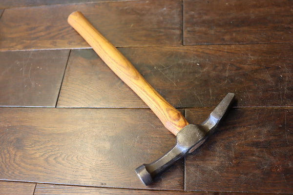 Boxmaker's 1 1/2lB Hammer. Ash handle. Tight fitting well cast head. Unusual and interesting. 46201