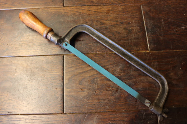 Hacksaw. 8". Boxwood handle and brass ferrule. FP8 (early Footprint?) Very good working order. 46229
