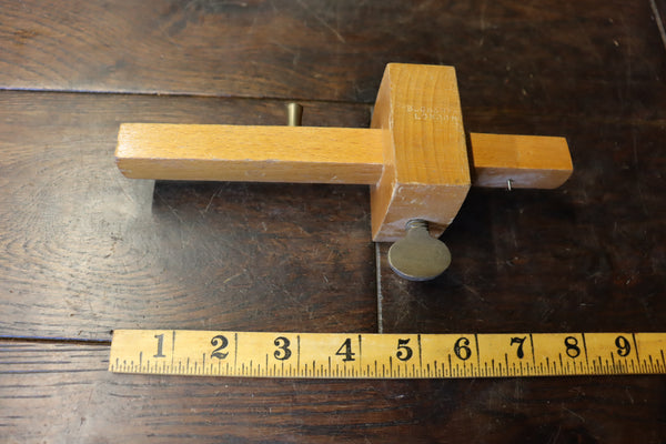 Mortice & Marking Gauge. Buck and Ryan. Crisp, clean and sharp pins. Both marking and mortising functions. No slop. Tight but free moving parts. 46210