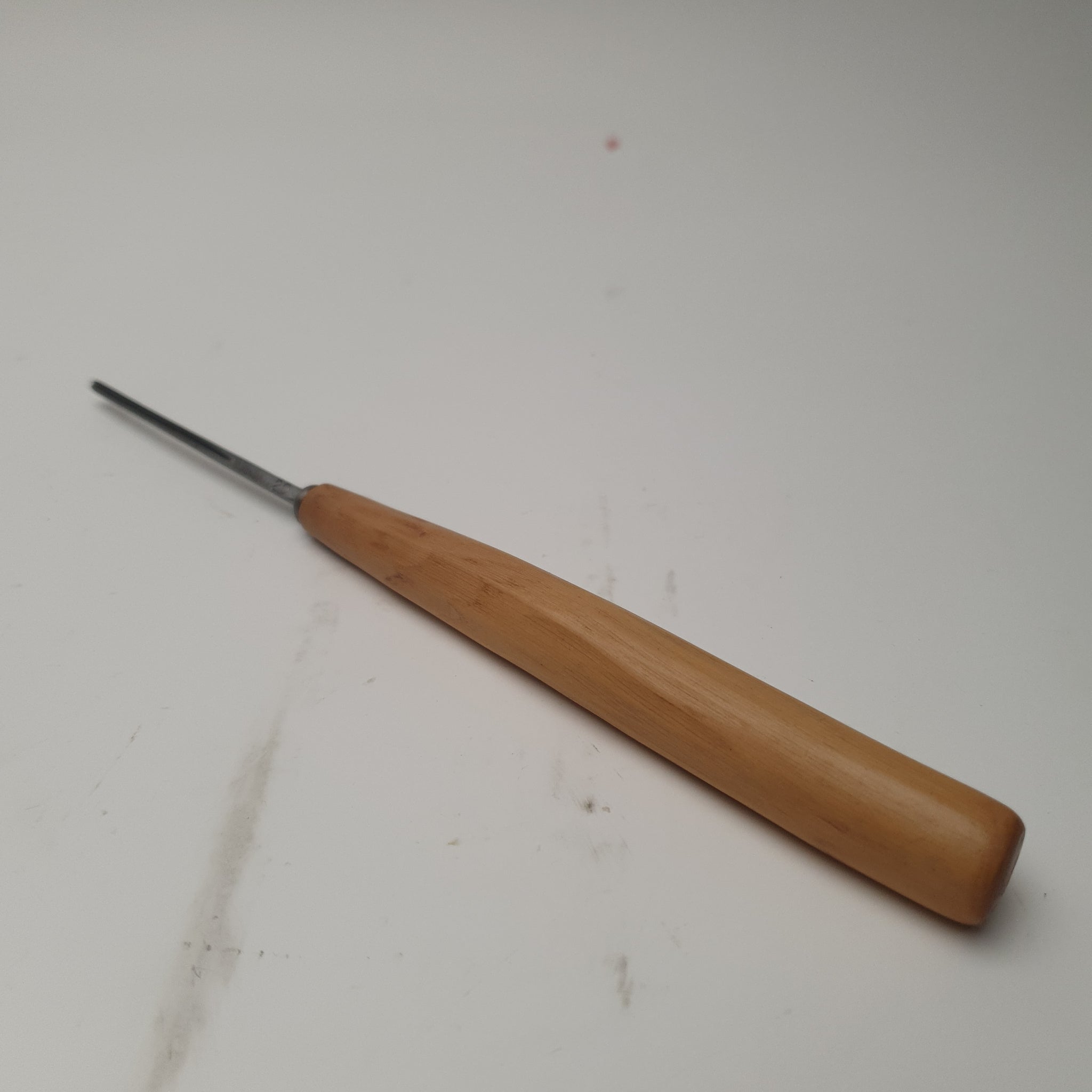 1/16" Vintage Veiner Gouge w #8 Sweep 45447