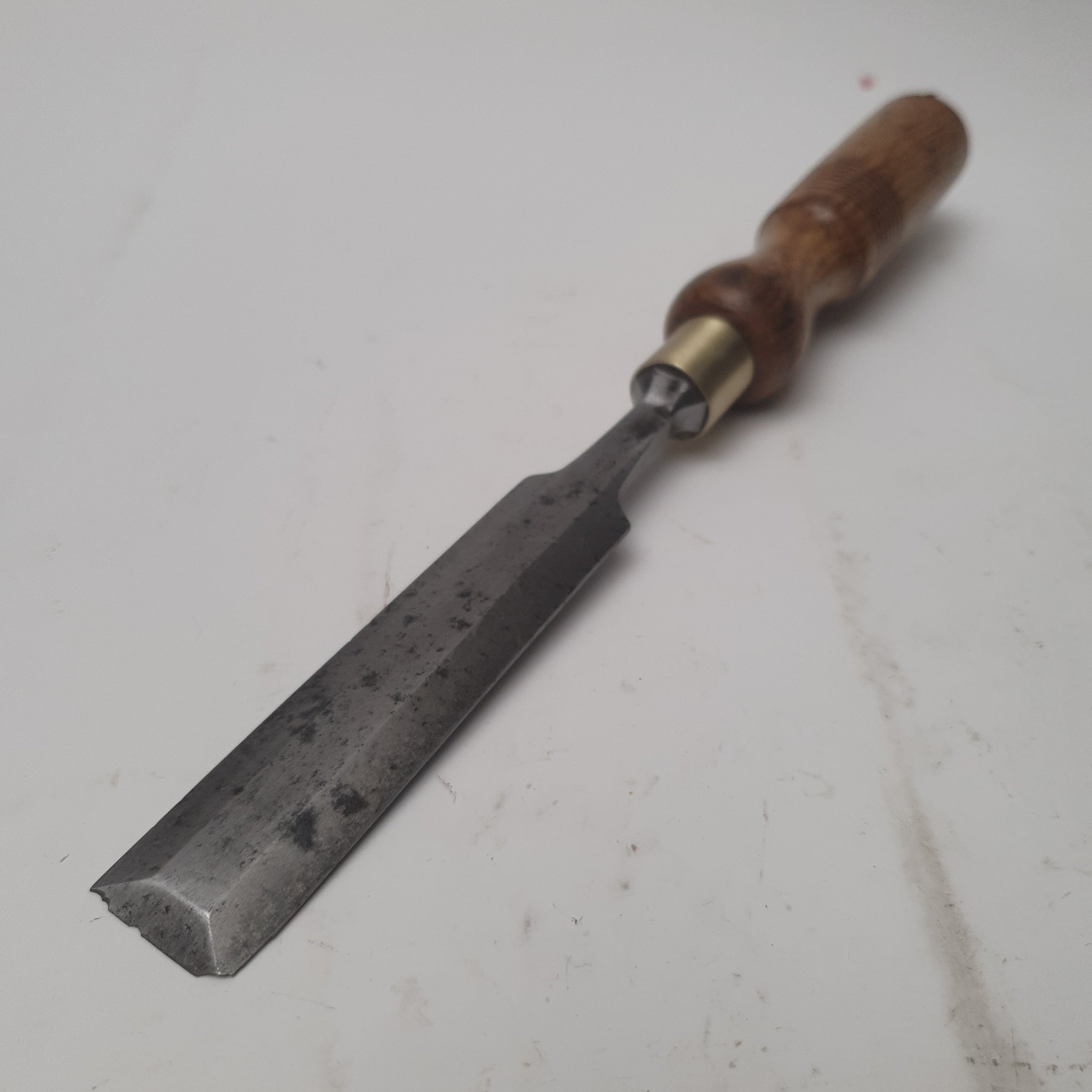 1" Vintage Bevelled Chisel w Chipped Tip 45528