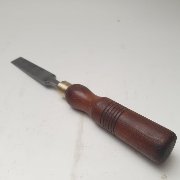 3/4" Vintage Chisel w Chipped Tip 45535