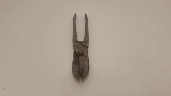 10" Vintage Footprint Tin SnipTool Broad Arrow 22427