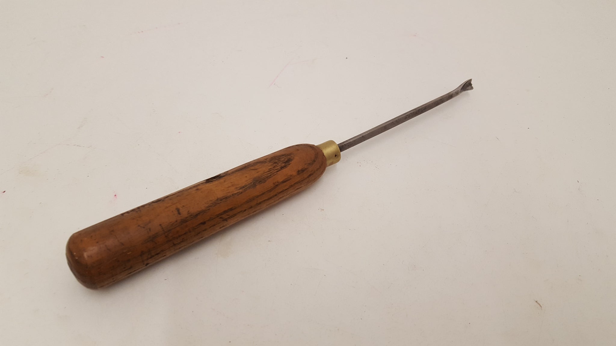 1/4" Spoon Gouge w #8 Sweep & Chipped Tip 23001