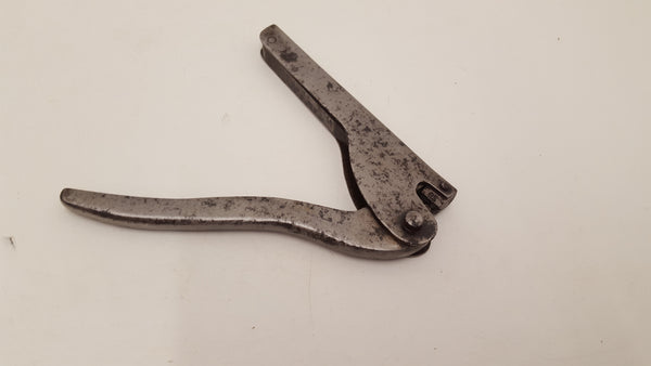 5 1/2" Vintage Steel Saw Set 24068