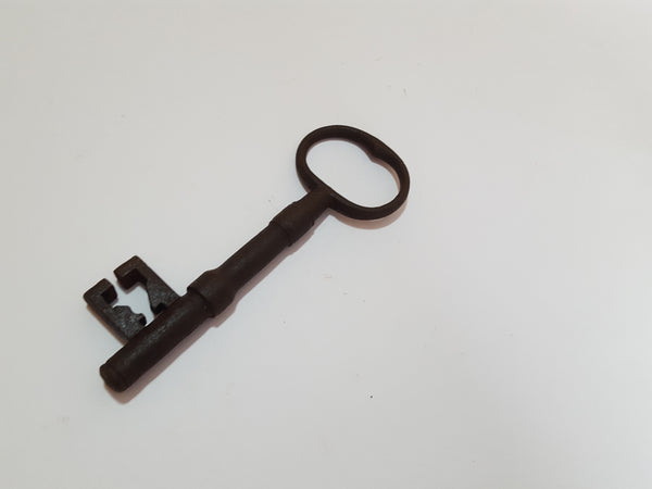 5 1/2" Unusual Antique Key 27063