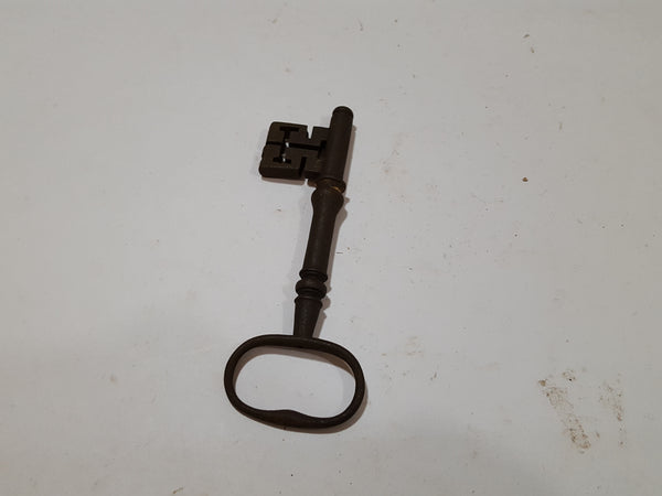5 1/4" Unusual Vintage Key 27205