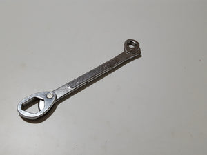 8 3/4" Vintage Multi Wrench 3/8 - 13/16" 32933