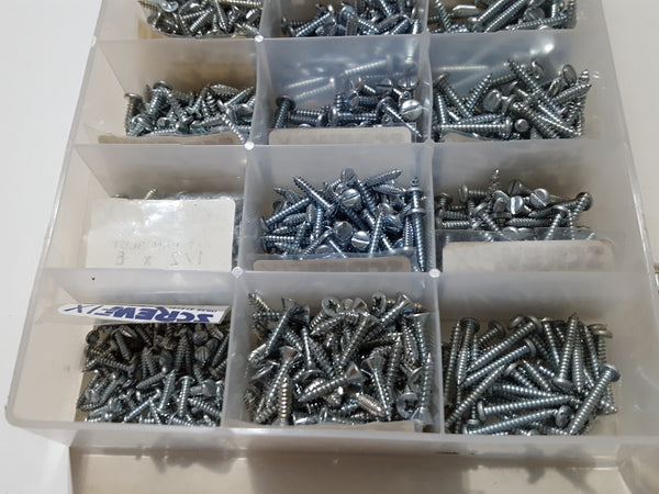 Job Lot of Screwfix Screws in Plastic Case 33501