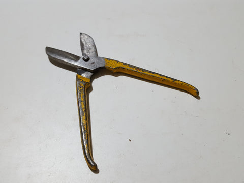 8" Vintage Footprint Heavy Duty Tin Snips 33595