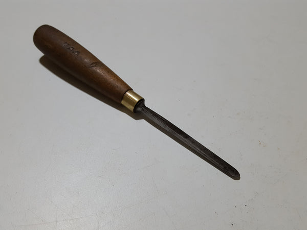 1/4" Vintage Round Nose Chisel w #4 Sweep 34279