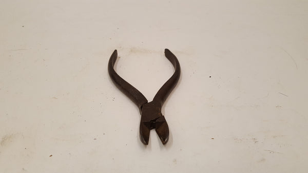 5 1/2" Vintage Wire Cutting Pliers 35655