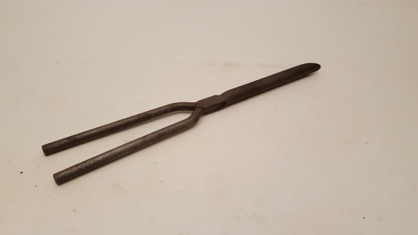 11" Vintage Hair Curling Tool 35678