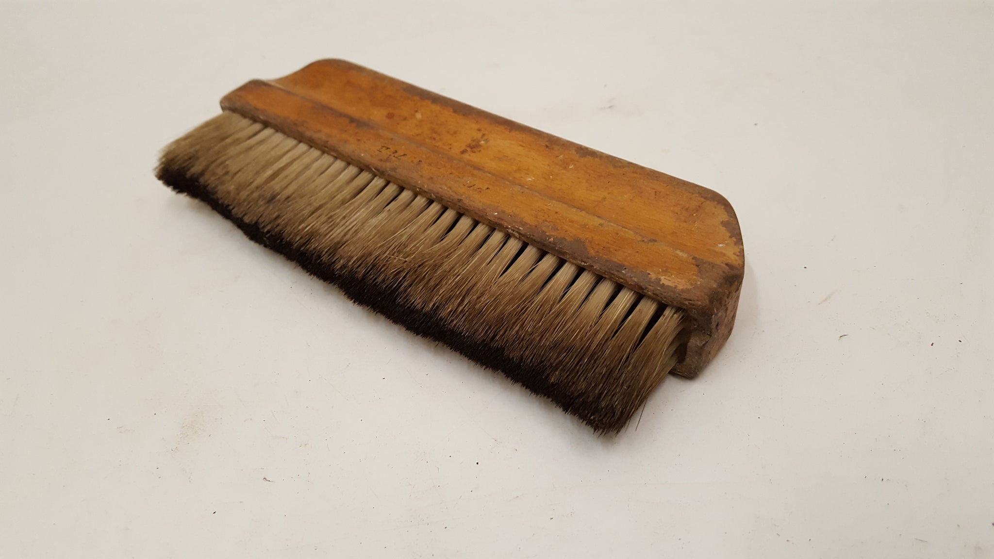 8" Vintage Hanging Brush 36119