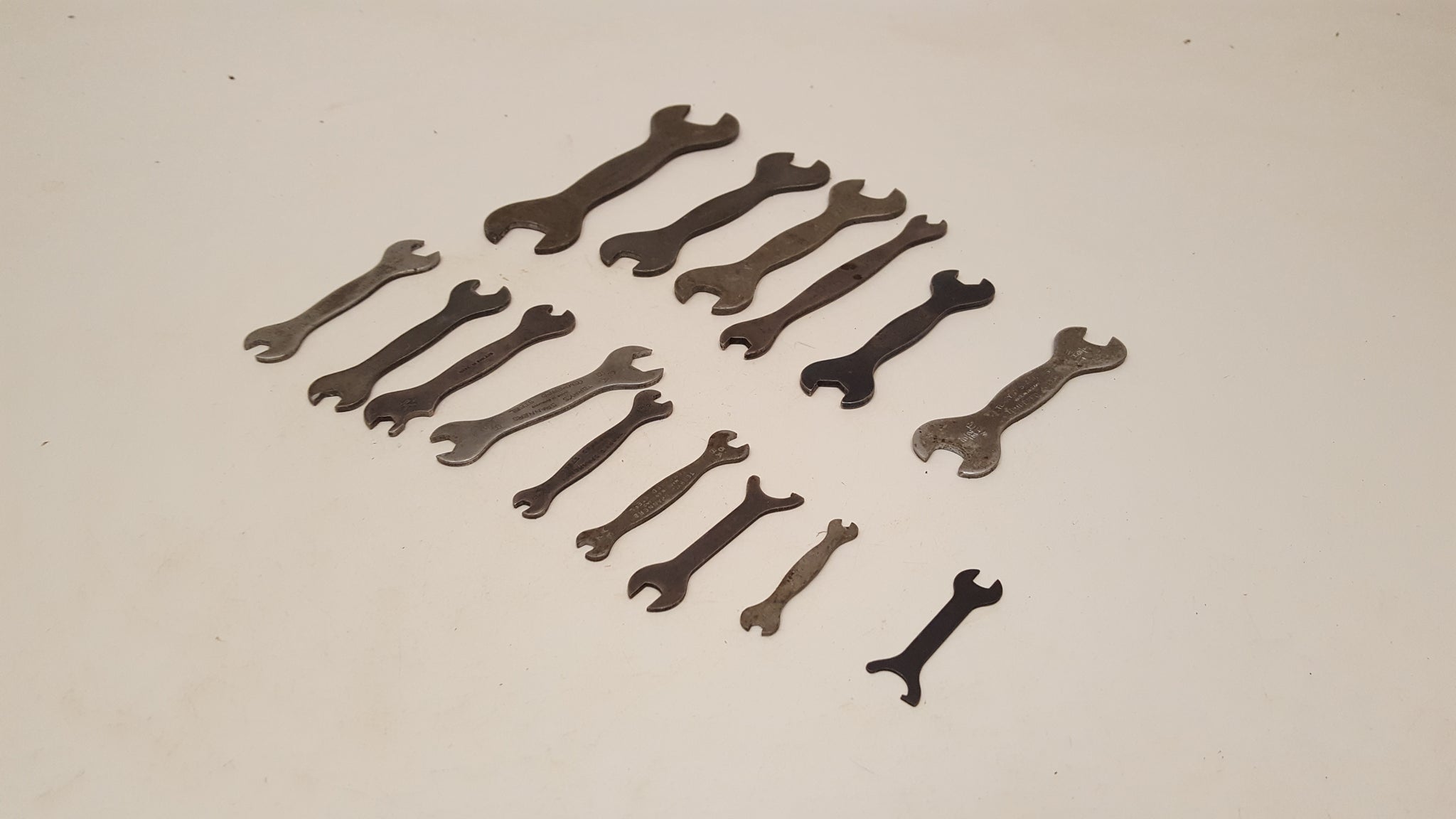Mixed Bundle of 15 Small Lightweight Spanners 37952