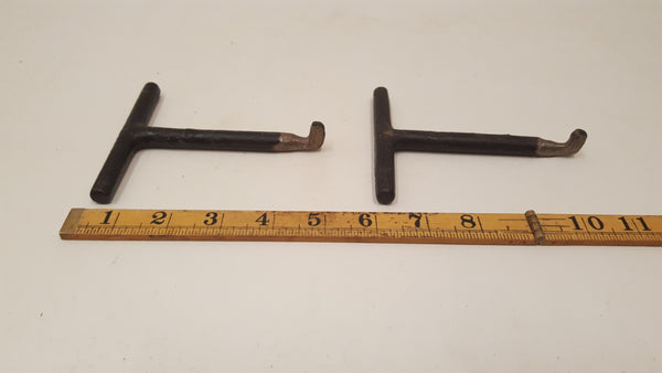 Pair of 4 1/2" Vintage Man Hole Lifting Tools 38227