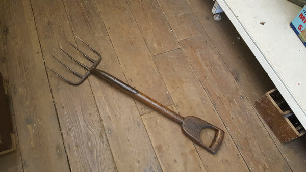Very Nice 34" Vintage Strapped Garden Fork w Wide Head 38761