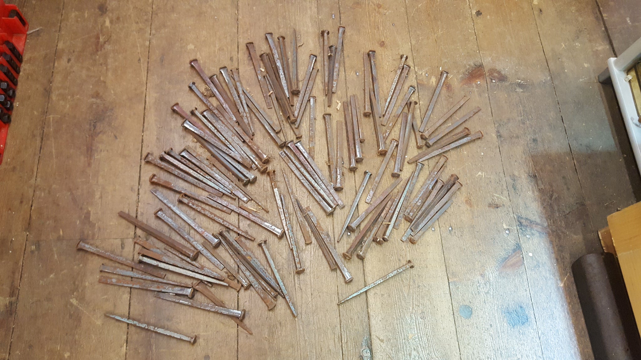 Job lot of Vintage Clip Nails 24869