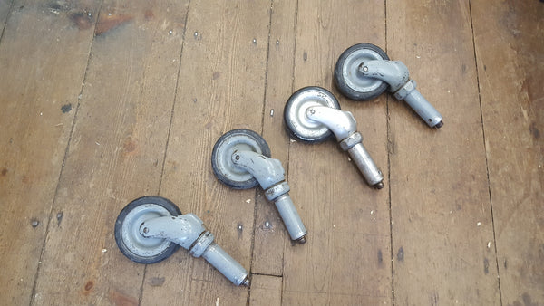 Bundle of 4 Vintage Casters 25811