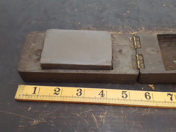 Small 3 x 2" Vintage Carborundum Sharpening Stone in Wooden Box 28681
