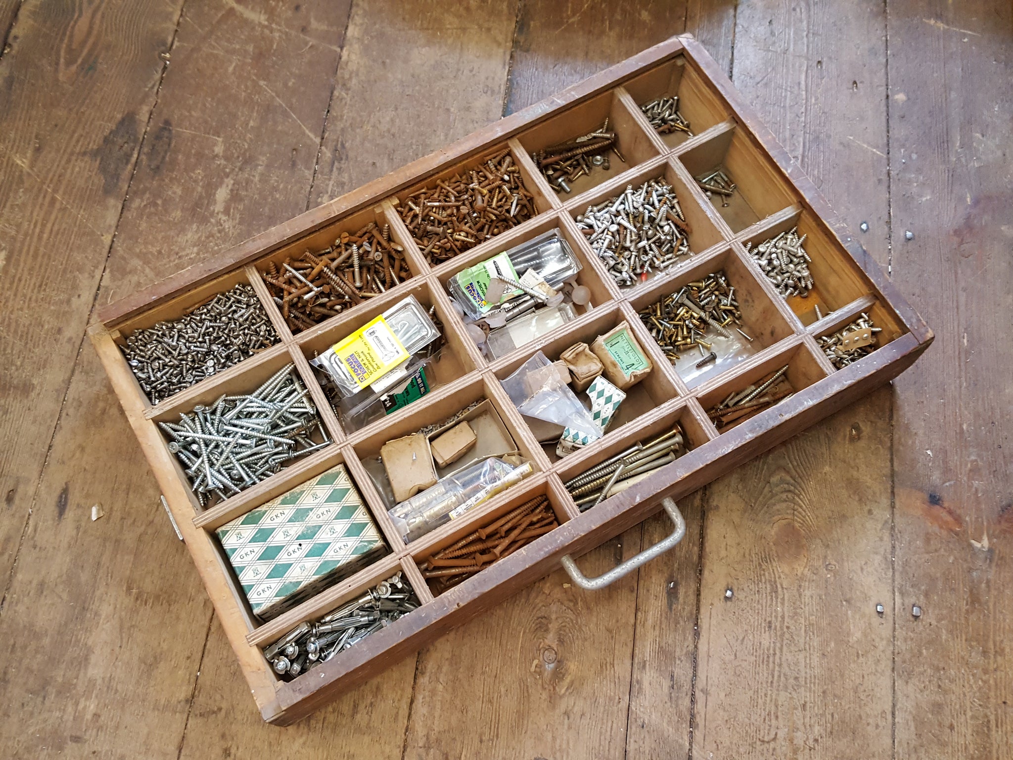 User Made Drawer of Mixed Screws 31095