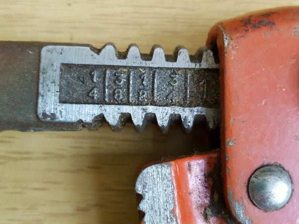 Small 9" Sitco Pipe Wrench 31646