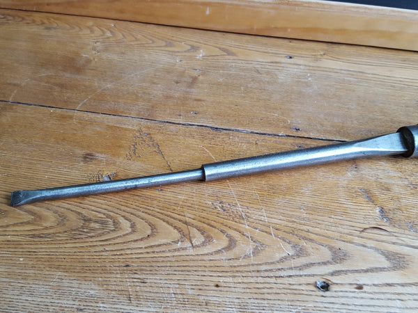 Large 16" Vintage Turnscrew w 3/8" Edge 31725