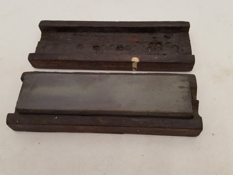 8 x 2" Vintage Carborundum Sharpening Stone in Wooden Box 32098