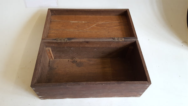13 1/2" x 7" x 6" Vintage Wooden Box Cracked Lid 38905