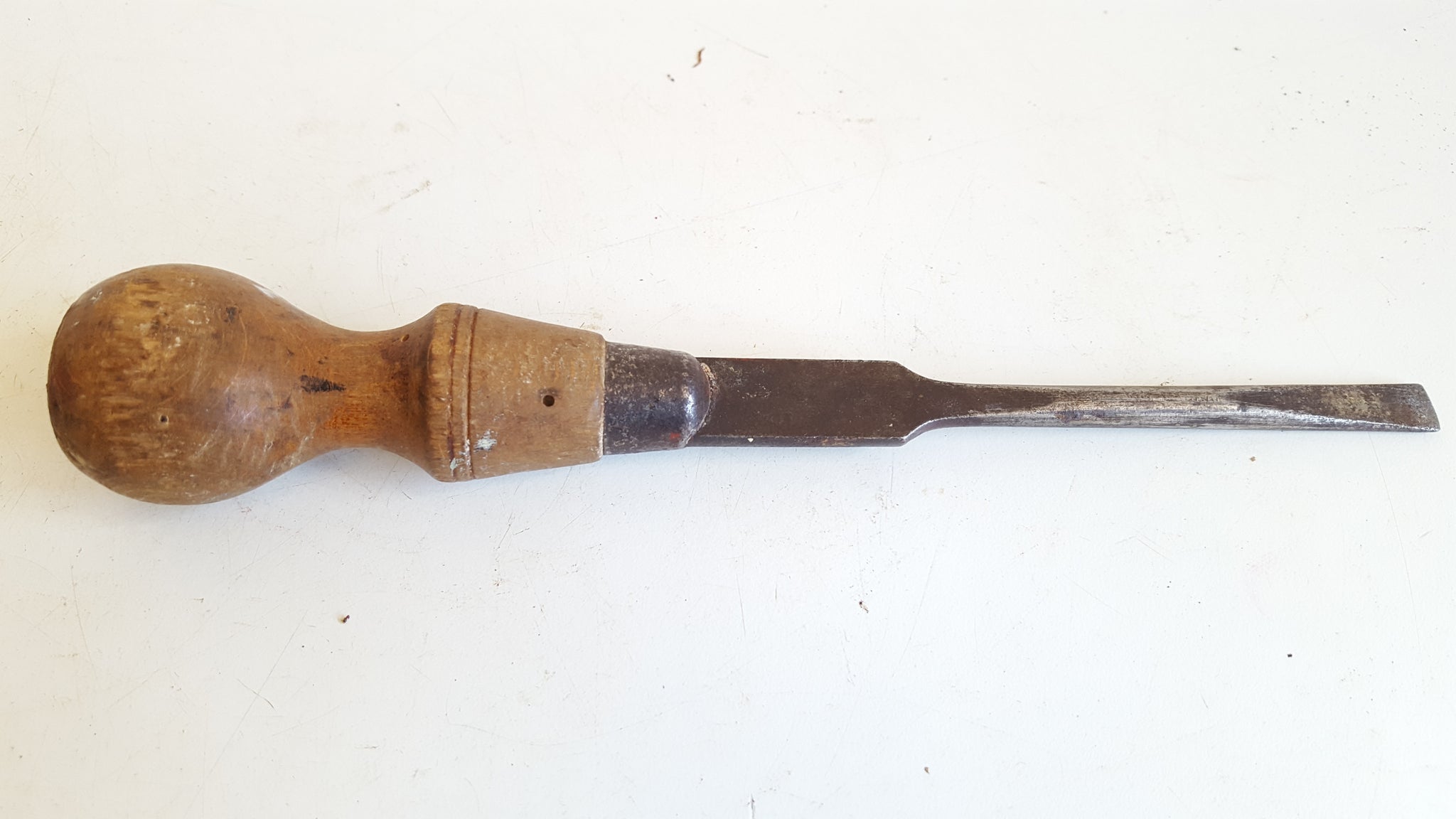 8 1/2" Vintage Turnscrew / Screwdriver w 3/8" Edge 40631