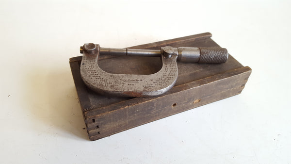 Vintage Browne & Sharpe No 31 Micrometer in Wooden Box 40973