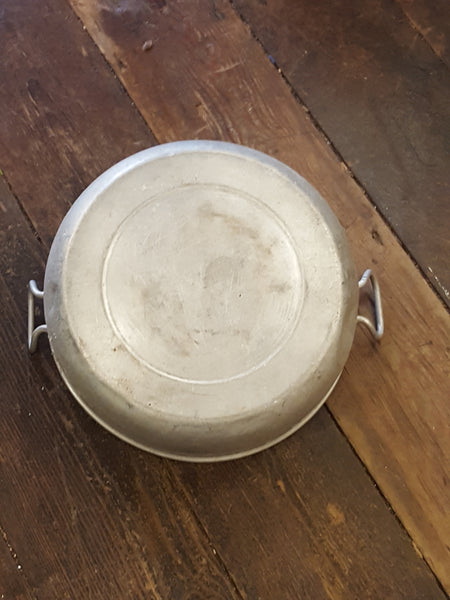5 1/2 x 12" Vintage Cast Aluminium Cooking Pot 32939