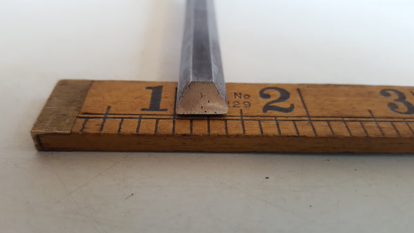 3/8" Vintage Footprint Bevelled Chisel 39917